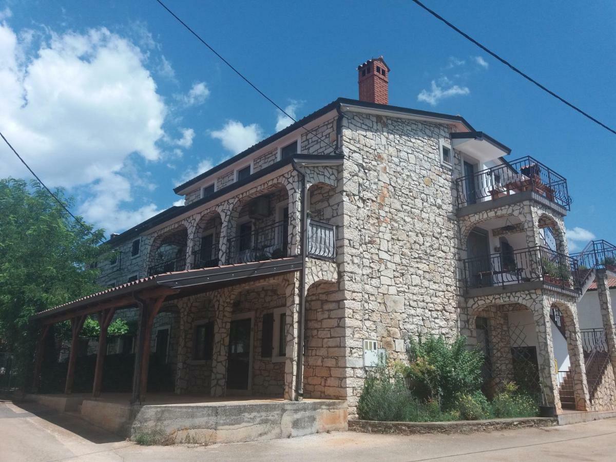 Bed and Breakfast Ranch Radin Brtonigla Exterior foto